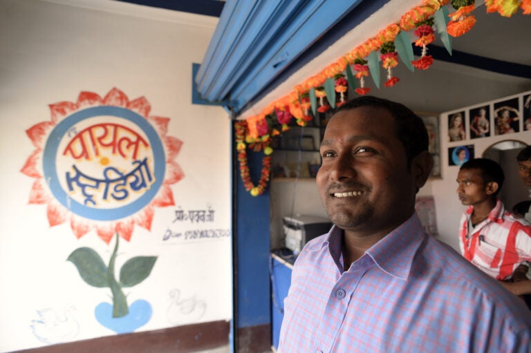 Mini-grids allow the opening of a photography studio in Nabijanj, Bihar, in 2015 (Photo Courtesy of SPI)