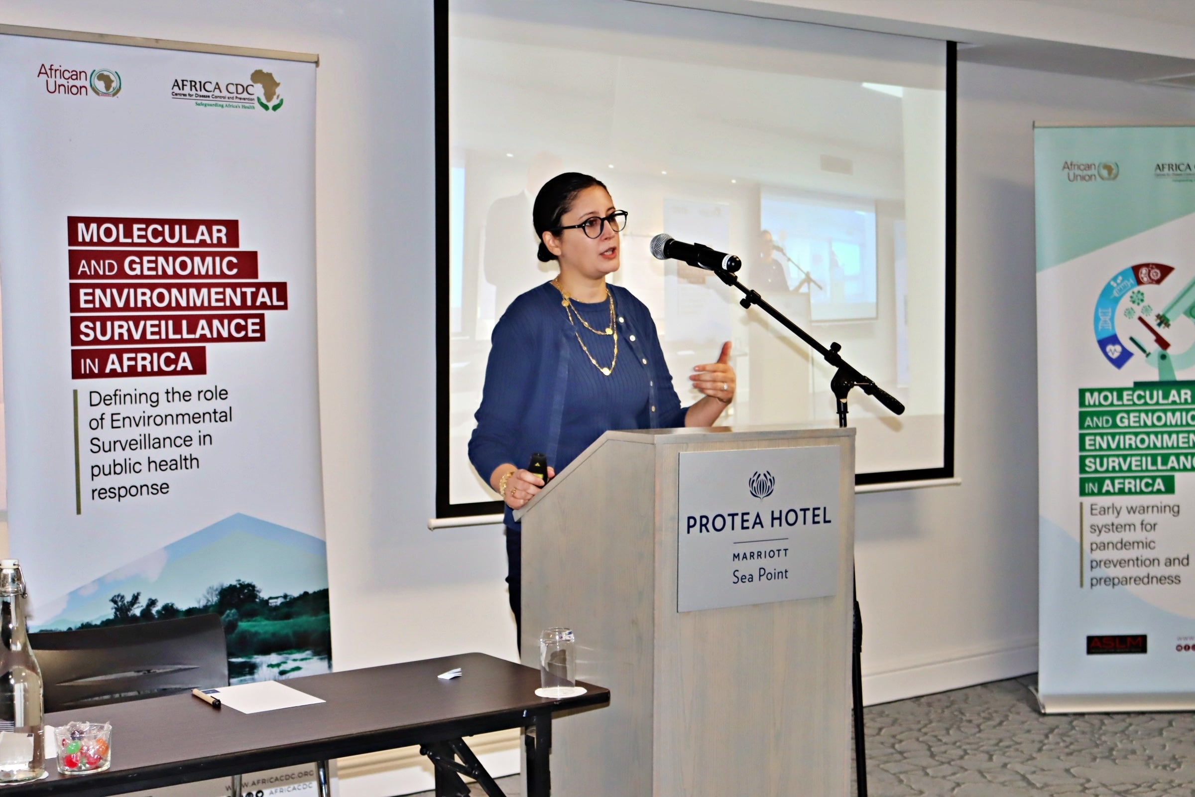 Fatma Guerfali giving a presentation (Photo Courtesy of Fatma Guerfali )