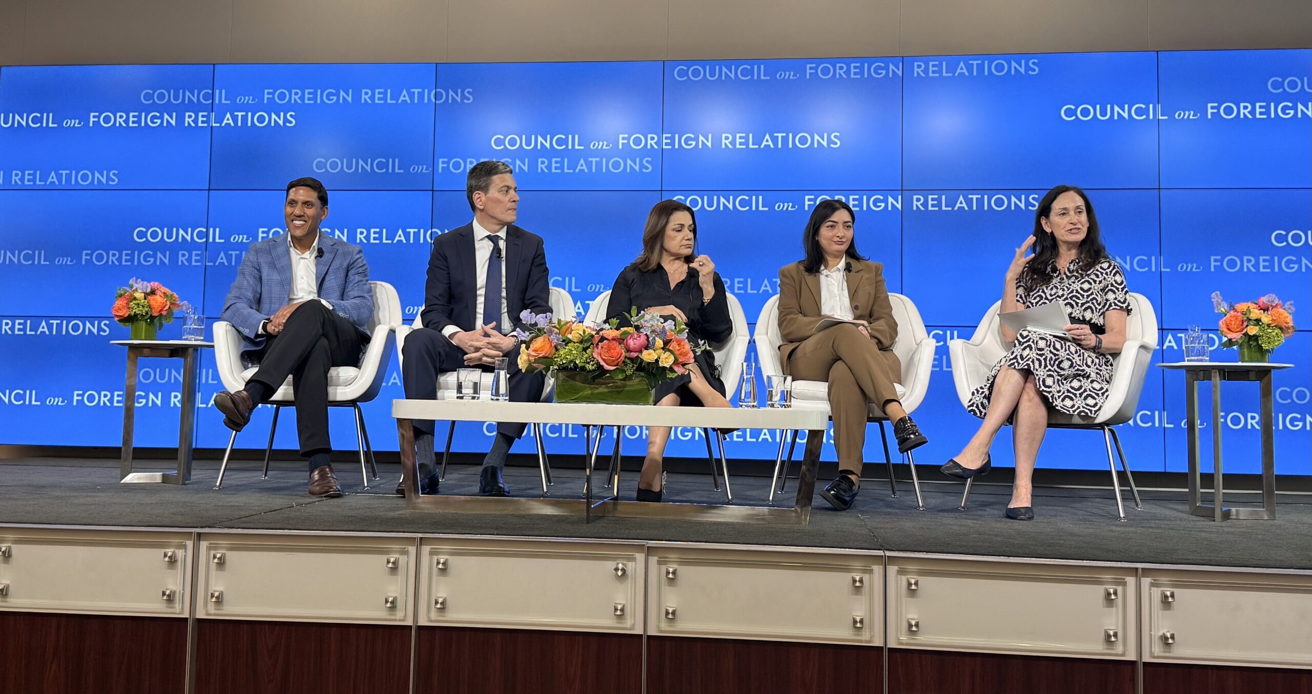 مؤسسة روكفلر تلتزم بمبلغ 10 ملايين دولار أمريكي لدعم ابتكارات لجنة الإنقاذ الدولية للأشخاص الذين يعيشون في الصراعات والأزمات