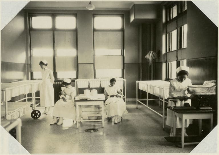 Nurses working at the Peking Union Medical College.